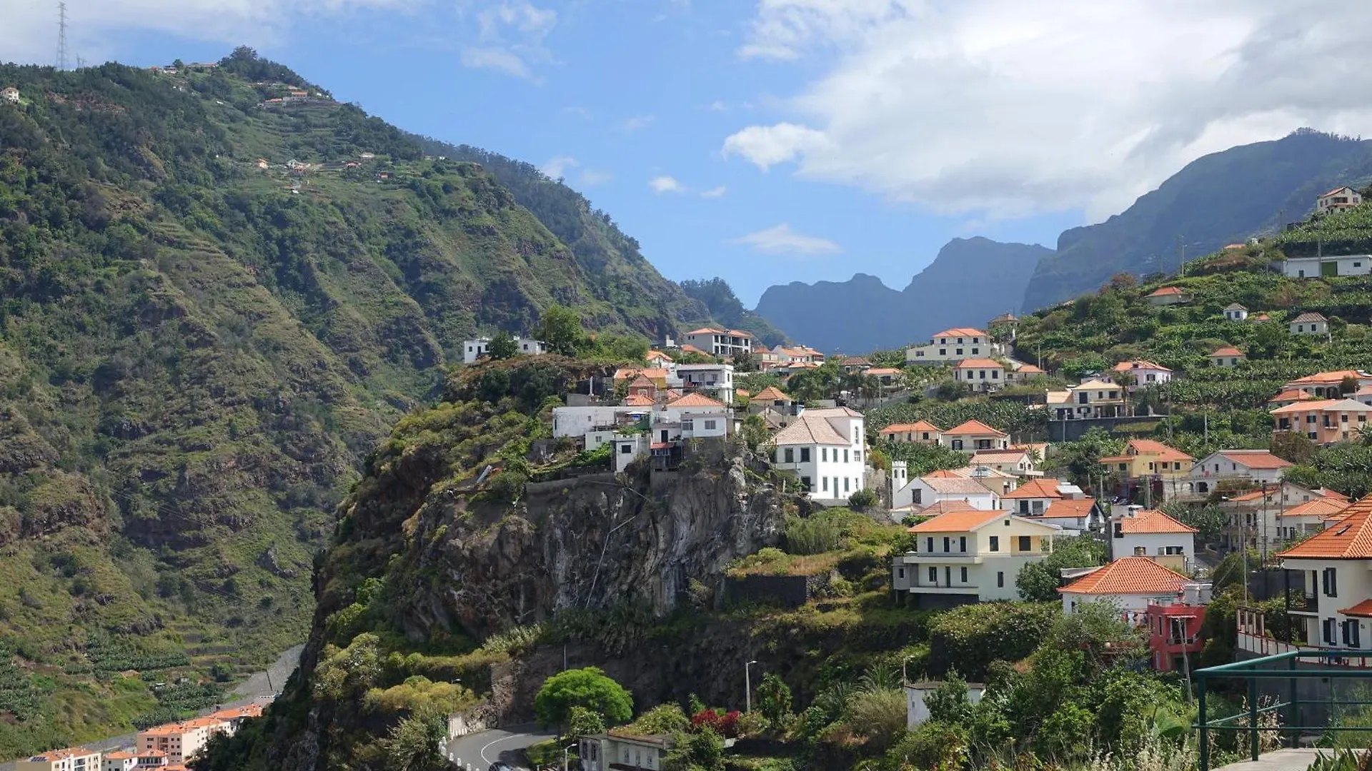 Brava Home - Best Location To Explore Madeira ريبيرا برافا البرتغال
