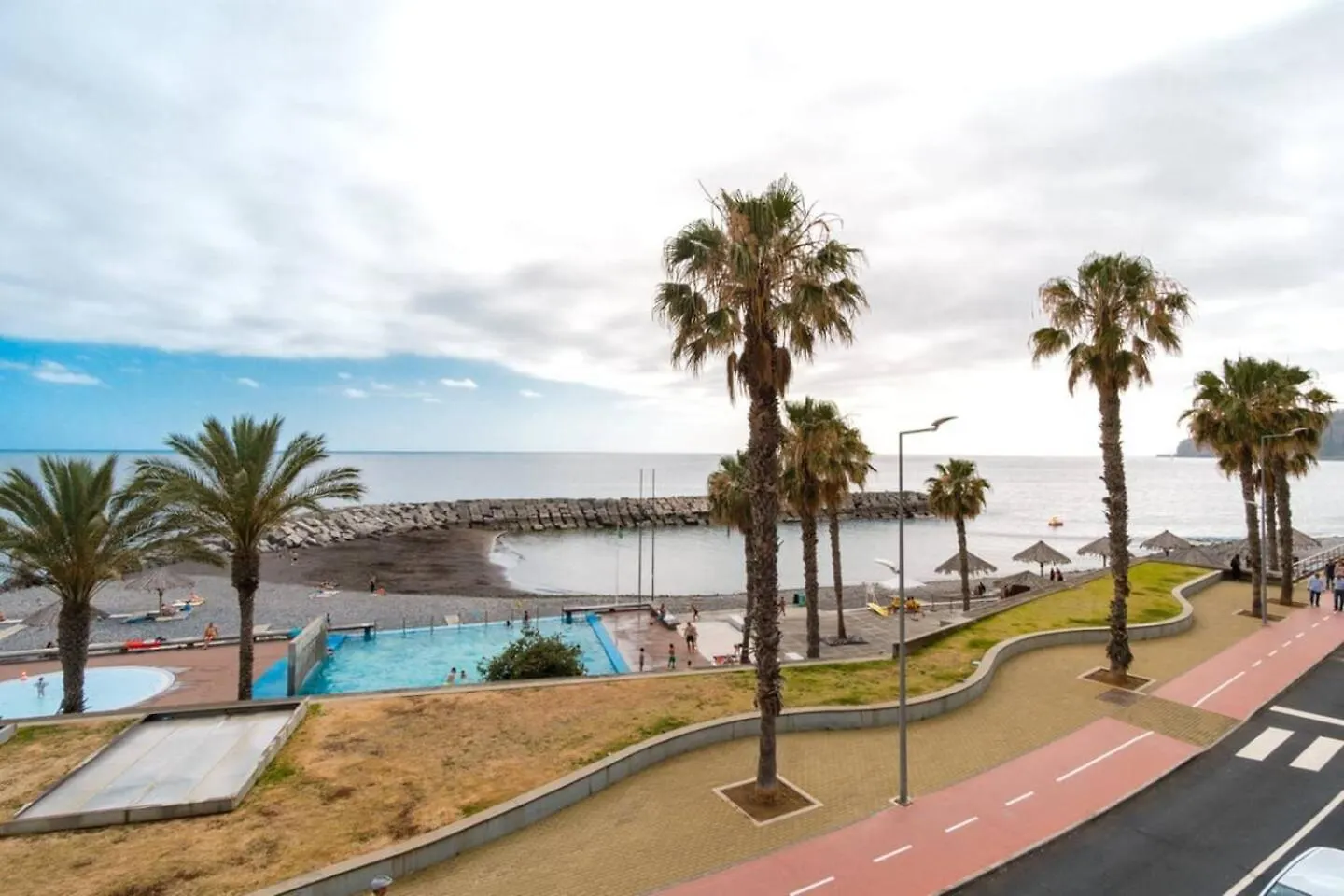 Brava Home - Best Location To Explore Madeira ريبيرا برافا 0*,  البرتغال